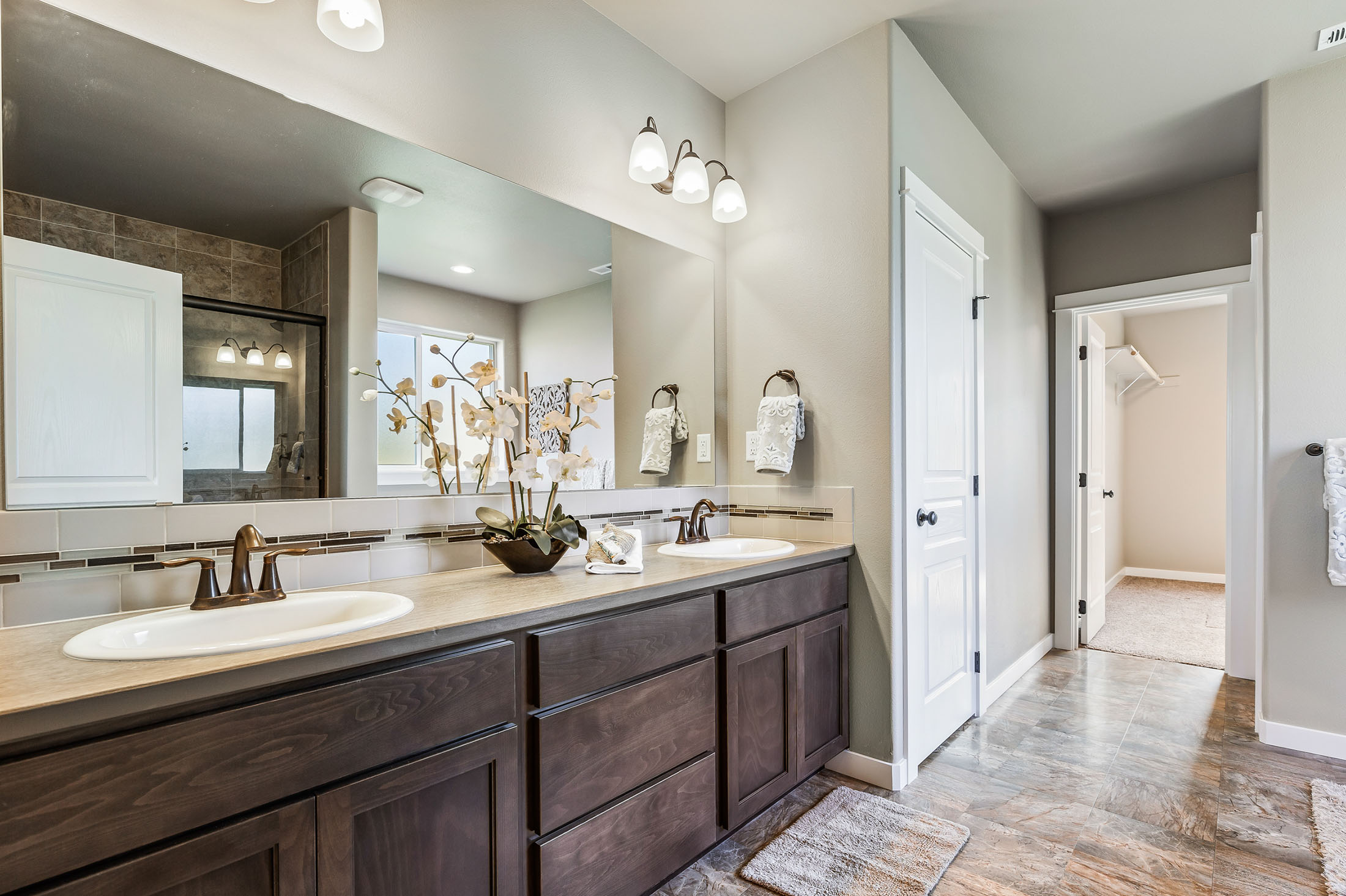 Sherwood Master Bath Vanity | Home Builders in Oregon, Washington & Idaho